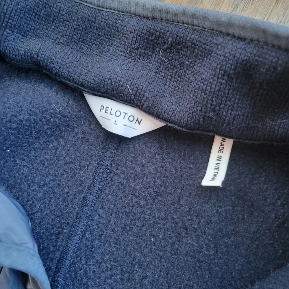 Peloton Jacket - Picture 3 of 4